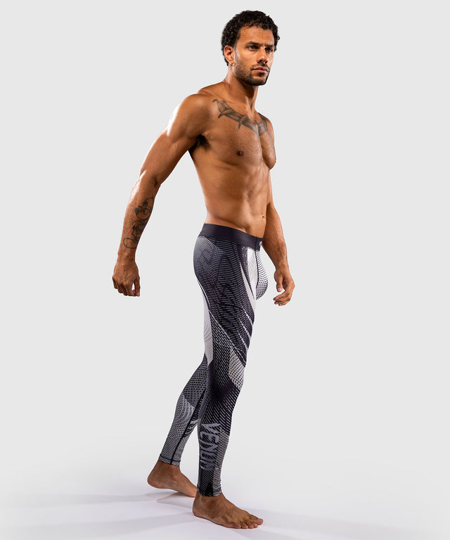 Pantaloncini a compressione Venum Galactic 3.0 – Bianco sporco/Nero