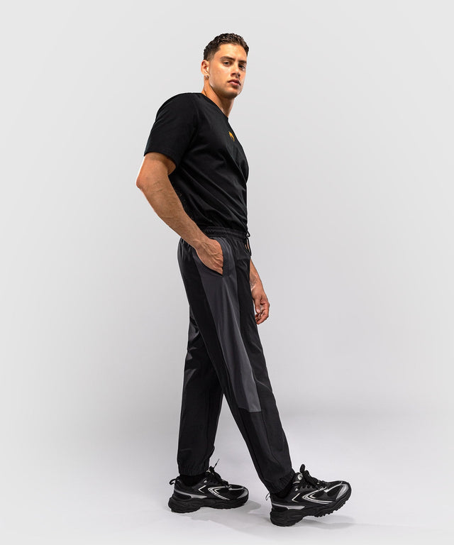 Pantaloni de antrenament Venum Vectra – Negru/Auriu