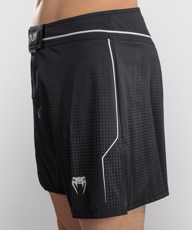 Venum MMA-shorts Stealth – Svart/Vit