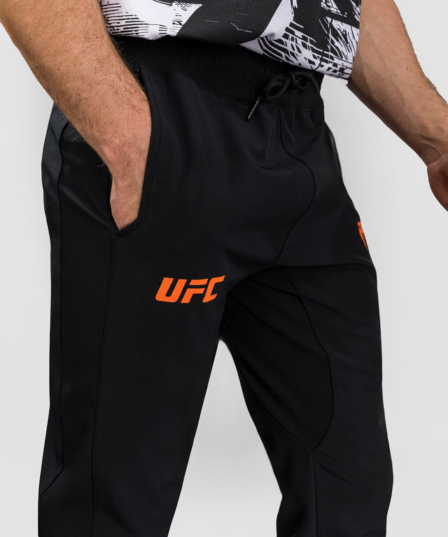 Pantaloni da allenamento Venum UFC Zenith – Nero