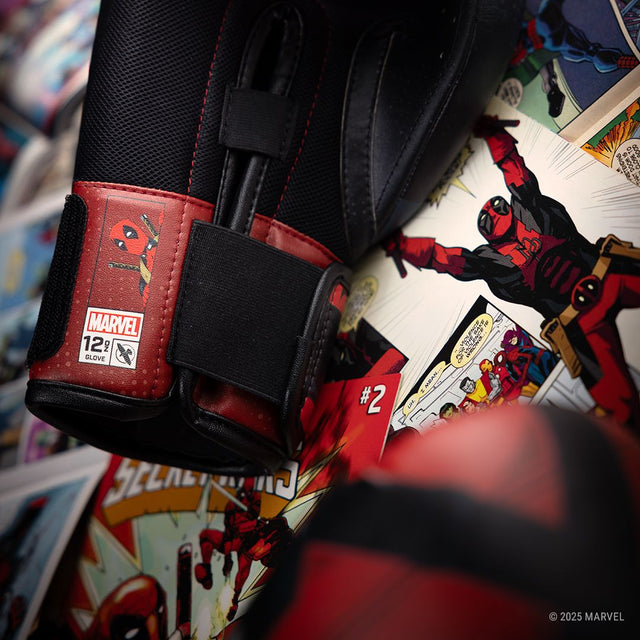 Hayabusa x Marvel Boxhandschuhe Deadpool – Rot/Schwarz