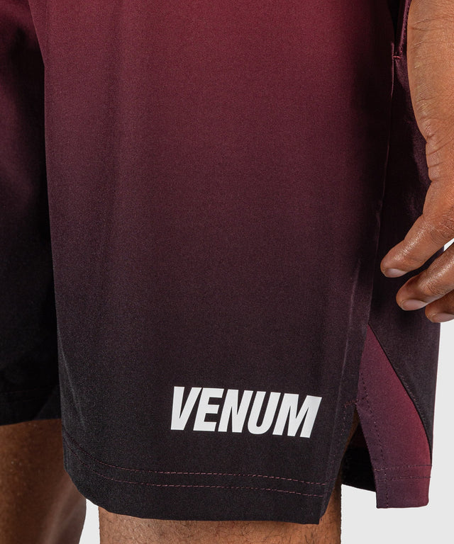 Spodenki treningowe Venum Giant Shift – Czarne/Czerwone