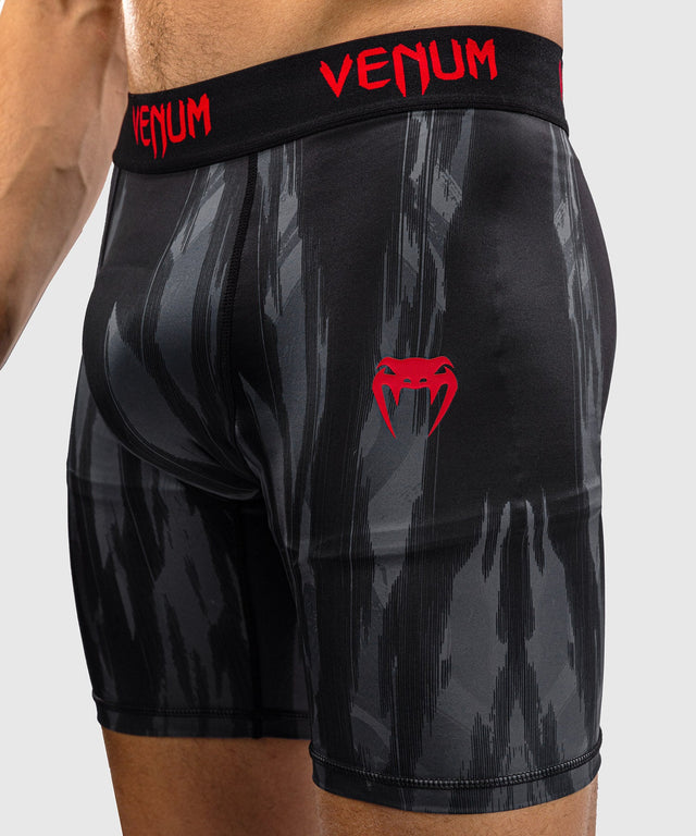 Venum Compression shorts Demon – Black/Grey (VENUM-06364-109)
