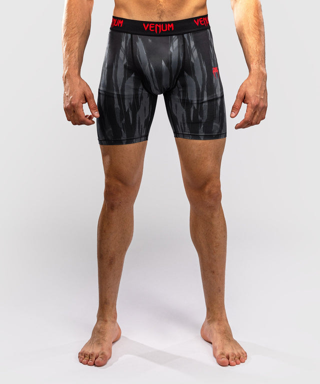 Venum Compression shorts Demon – Black/Grey (VENUM-06364-109)