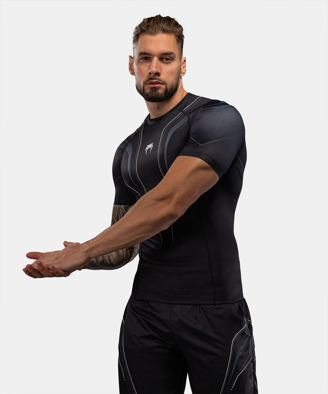 Rashguard Venum Streamline – Preto/Branco