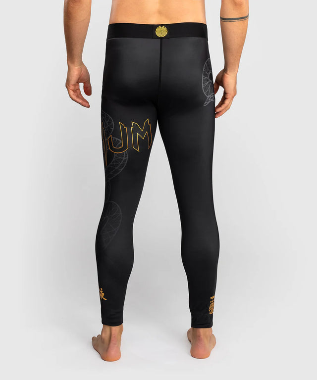 Pantaloni scurți de compresie Venum Serpenti – Negru