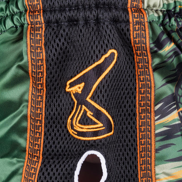 Pantaloni scurți Muay Thai 8 WEAPONS Beastial Viper – Kaki