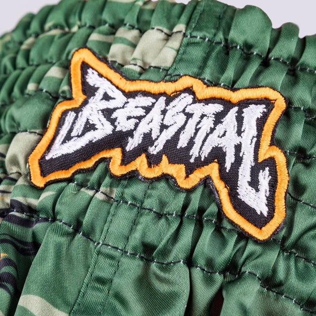 Pantaloni scurți Muay Thai 8 WEAPONS Beastial Viper – Kaki