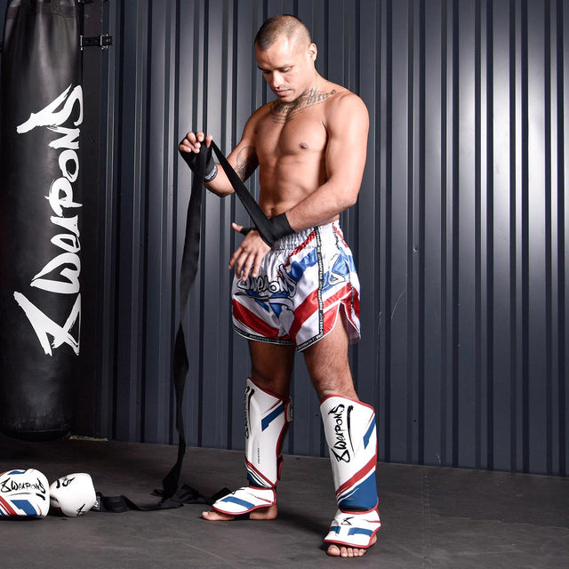 Muay Thai trenky 8 WEAPONS Shift – Bílé/Tmavě modré/Červené