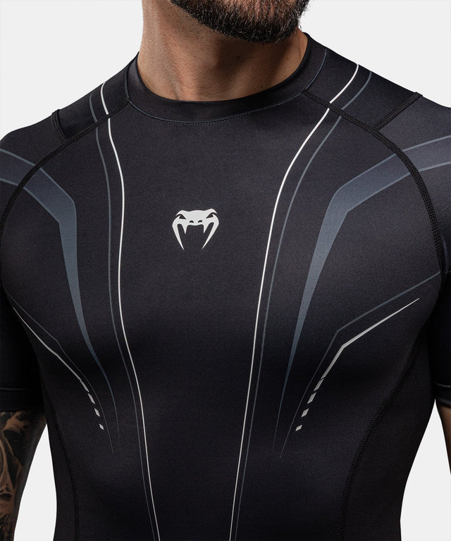 Rashguard Venum Streamline – Preto/Branco