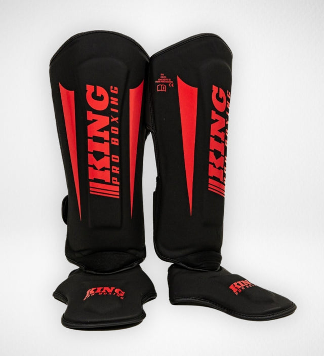 Paratibie da kickboxing King Pro Boxing Revo – Nero/Rosso
