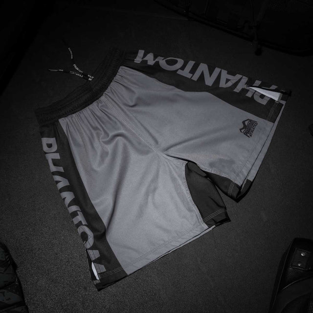 Pantaloni scurți MMA Phantom Athletics EVO Apex – Gri