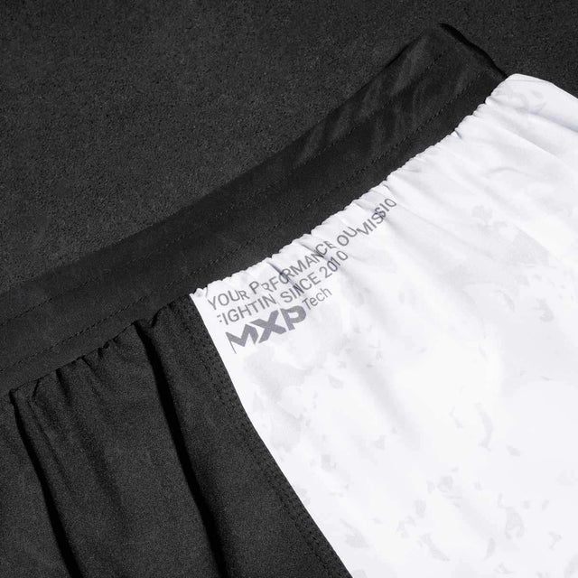 Phantom Athletics Muay Thai shorts Fusion - Sort/Hvid