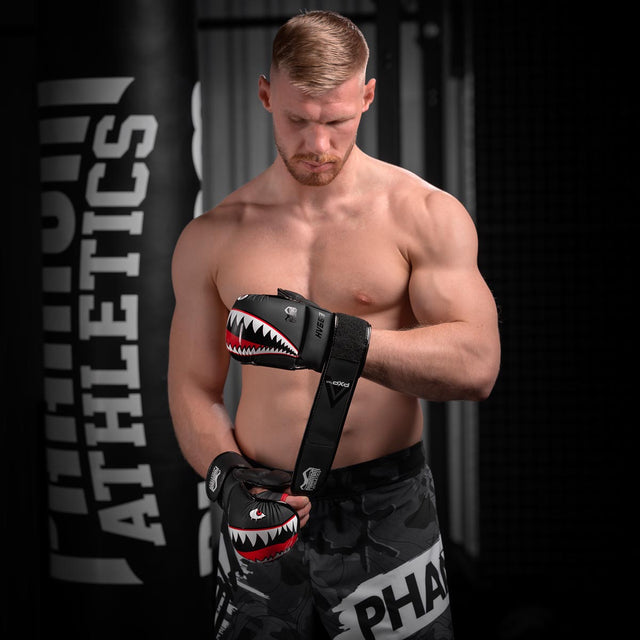 Rękawice MMA Phantom Athletics Fight Squad – Czarne