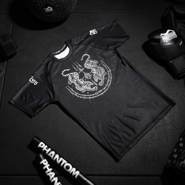 Rashguard Phantom Athletics Sak Yant – Černá/Šedá