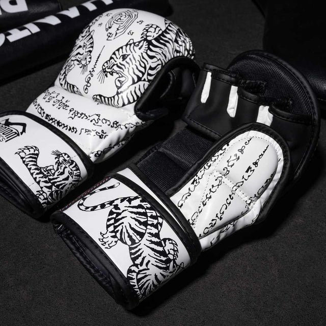 Phantom Athletics MMA sparringhandskar Muay Thai – Vit