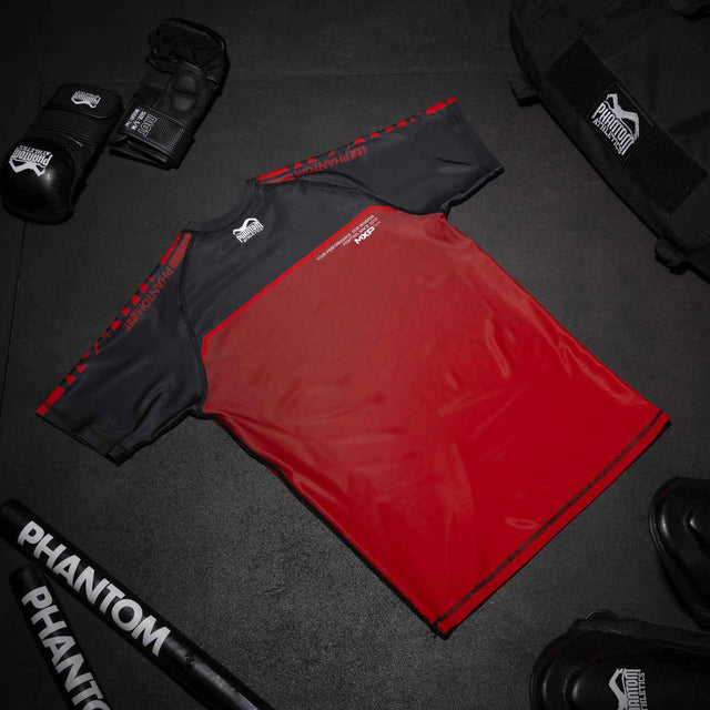 Phantom Athletics Rashguard EVO Apex Korta Ärmar – Röd