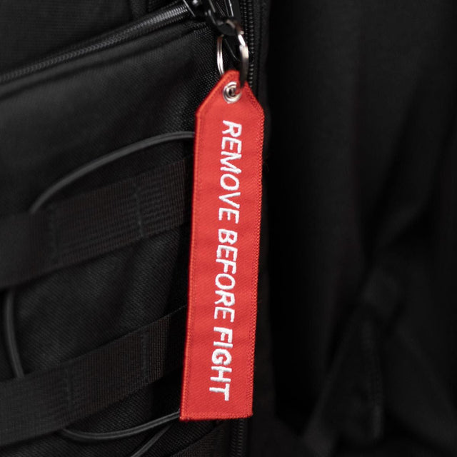 Phantom Athletics Sleutelhanger Remove Before Fight - Rot