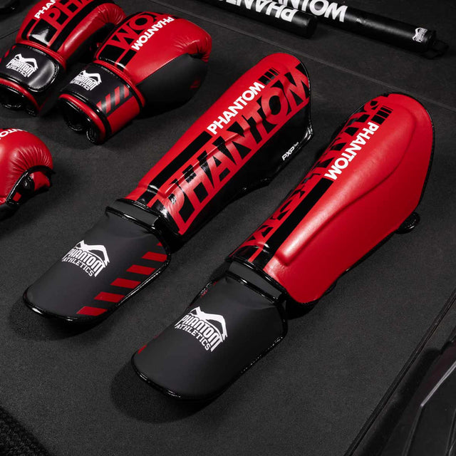 Chrániče holení Phantom Athletics APEX Striking – Červené
