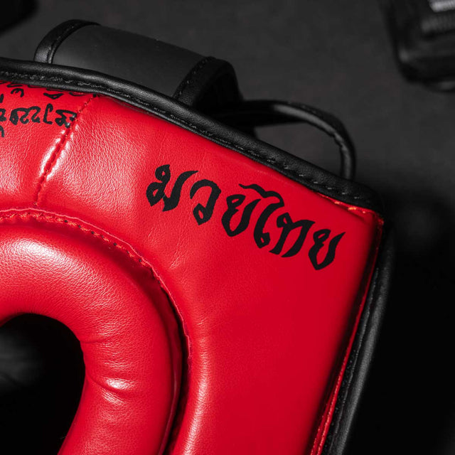 Kask bokserski Phantom Athletics Muay Thai – Czerwony