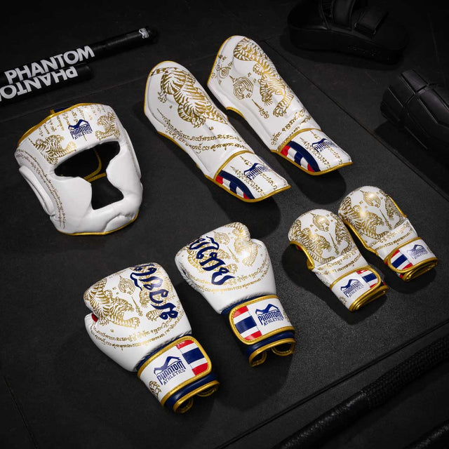 Phantom Athletics Hoofdbeschermer Muay Thai - Wit/Goud