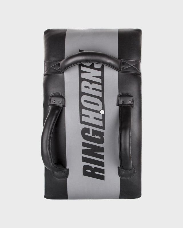 Paos Ringhorns Charger – Preto