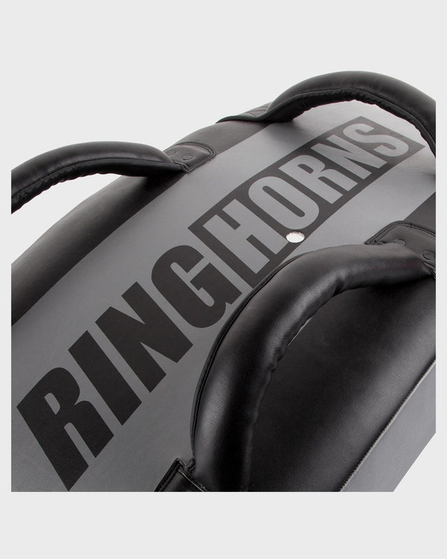 Paos Ringhorns Charger – Preto