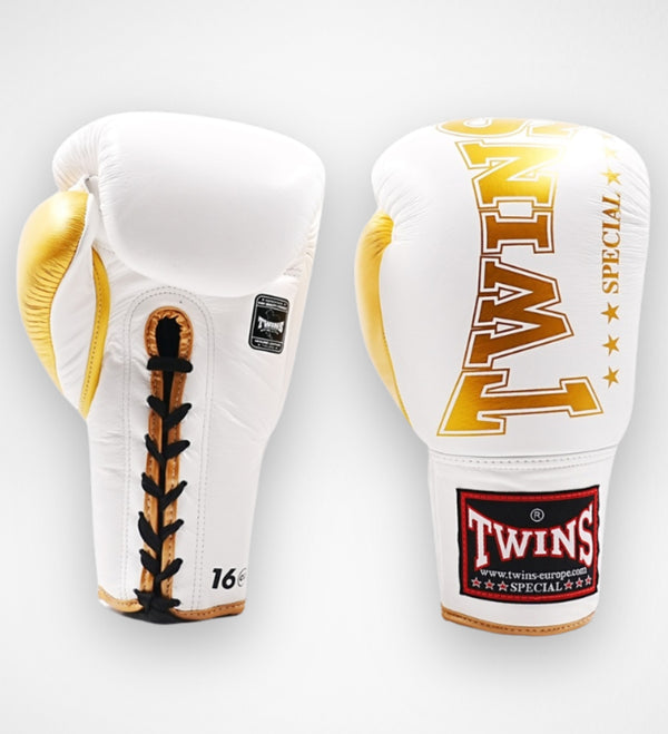 Guantoni da boxe Twins BGVLL8 con allacciatura a lacci – Bianco/Oro