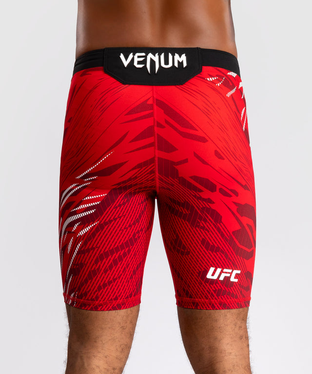Venum UFC Vale Tudo Fight Night Fusion Shorts - Rojo
