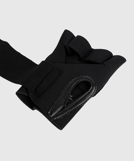 Venum Kontact Inner gloves – Black/Silver