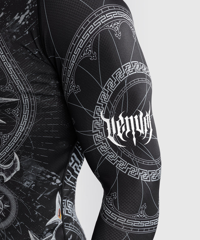 Rashguard Venum Gladiator 5.0 Mangas Compridas – Preto/Prata