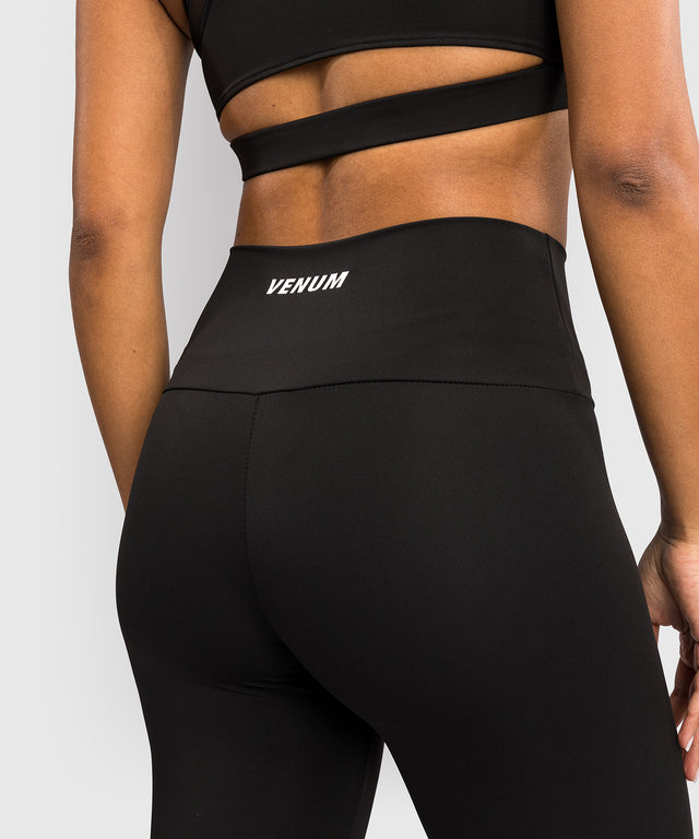 Pantaloncini a compressione Venum Halo – Nero