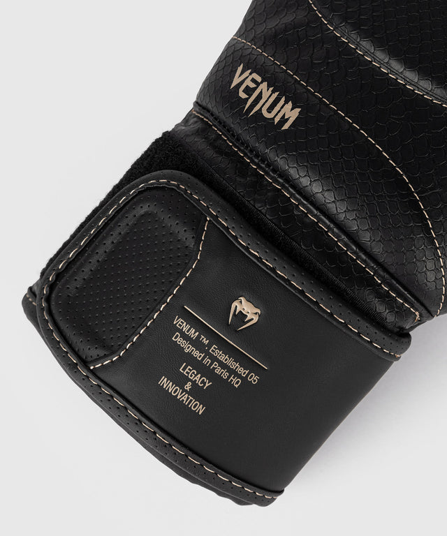 Mănuși de box Venum Impact Evo Scales – Negru