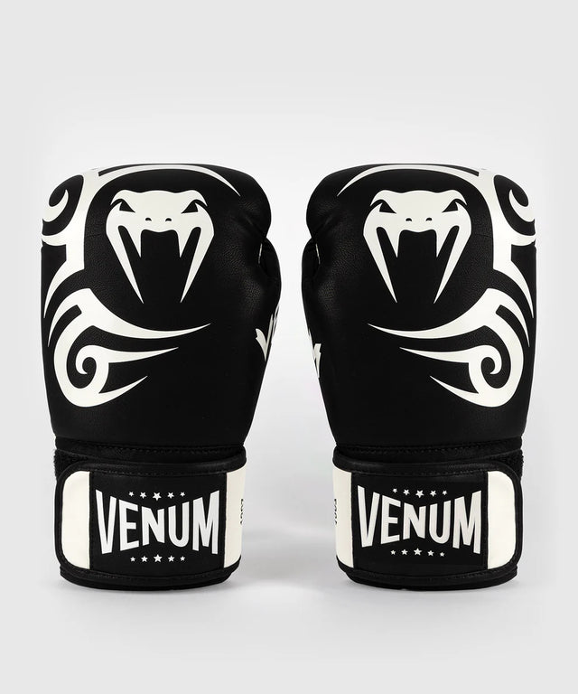 Boxerské rukavice Venum x Mike Tyson Replica – Černé/Bílé