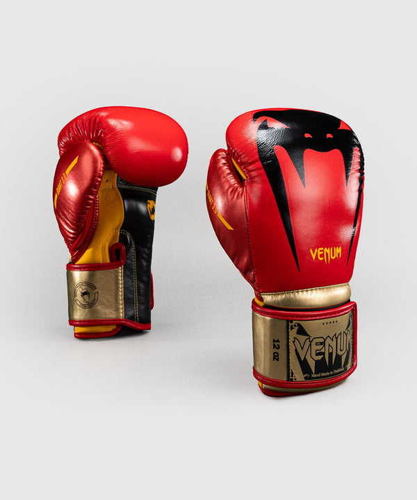 Mănuși de box Venum Giant 3.0 – Roșu/Galben/Aur