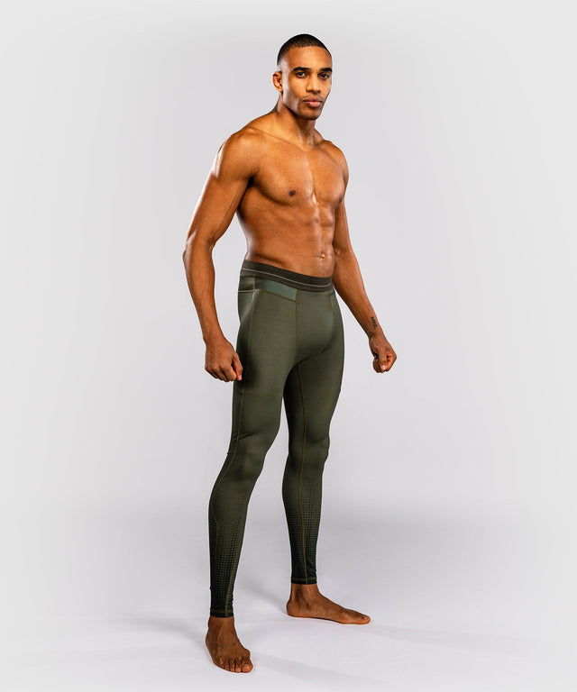Shorts de compression Venum Stealth – Kaki/Vert armée