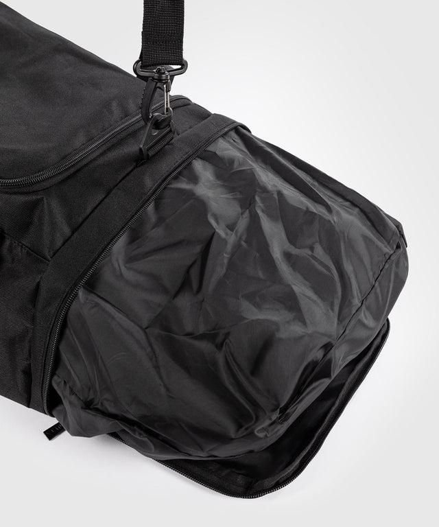 Torba sportowa Venum Essential – Czarna