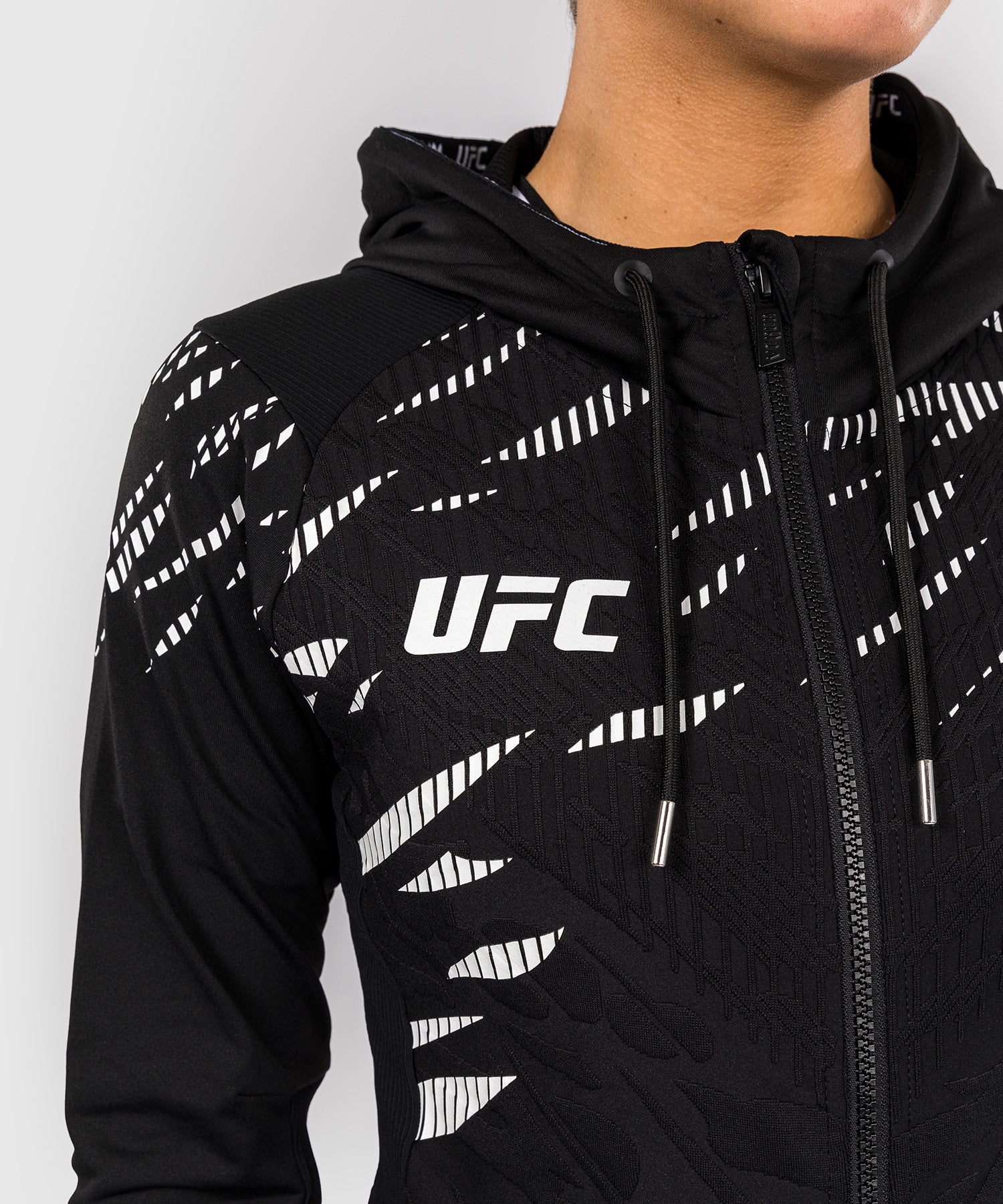 Sudadera Venum UFC Fusion para mujer by Authentic Fight – Negro