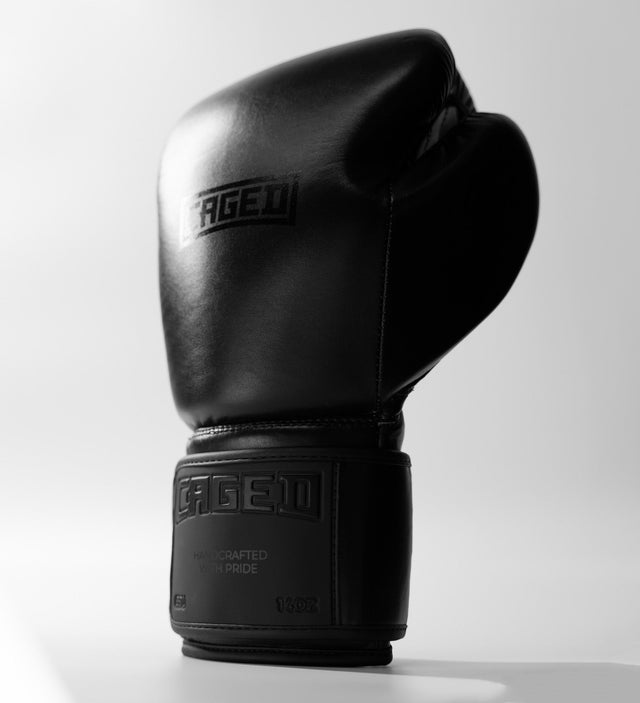 Mănuși de box Caged X Series – Negru/Negru