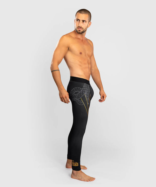 Pantaloni scurți de compresie Venum Serpenti – Negru