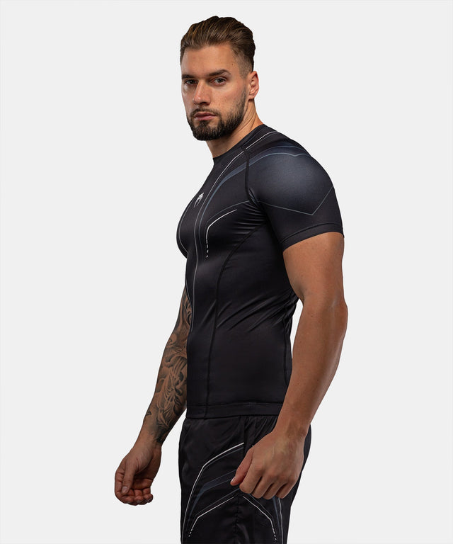 Rashguard Venum Streamline – Preto/Branco