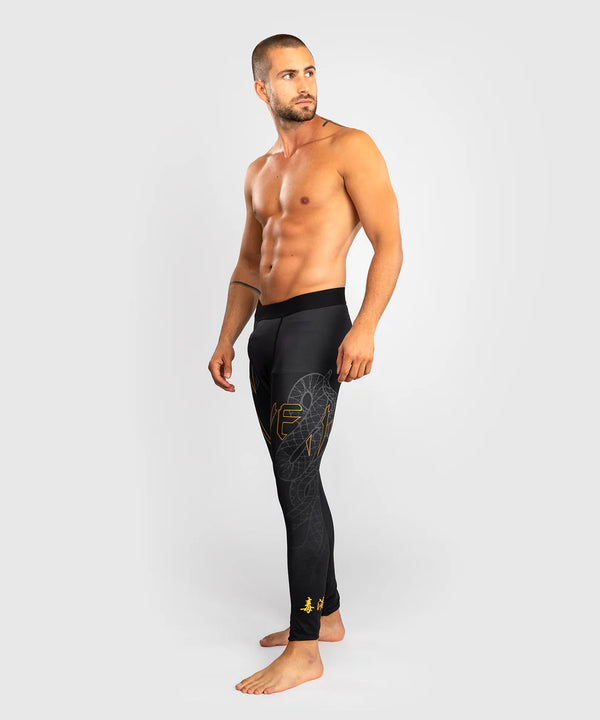 Pantaloni scurți de compresie Venum Serpenti – Negru