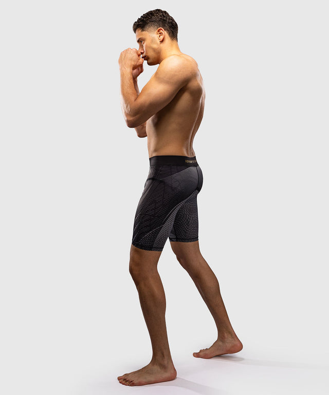 Pantaloncini a compressione Venum Galactic 3.0 – Nero/Oro