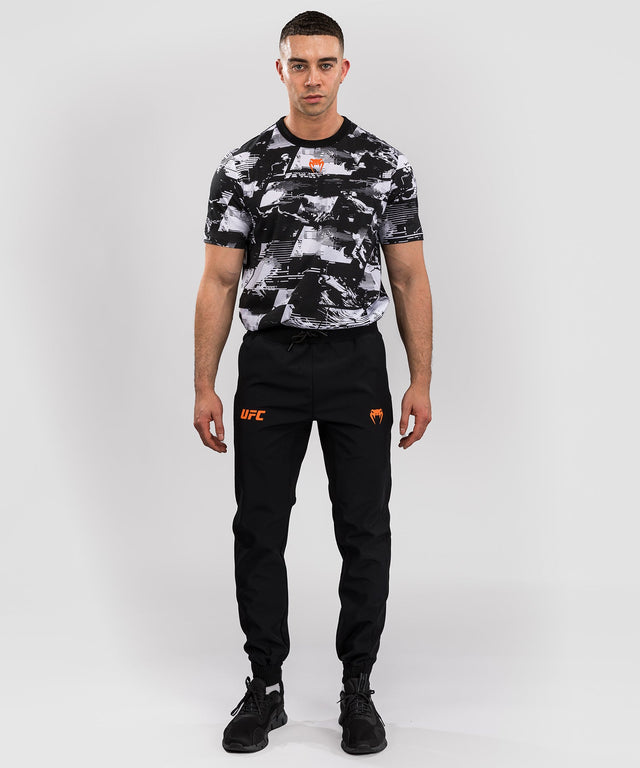 Pantaloni da allenamento Venum UFC Zenith – Nero