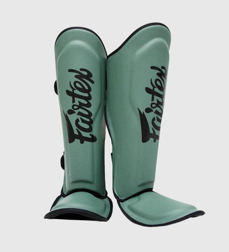Paratibie da kickboxing Fairtex FXB – Verde militare/Nero