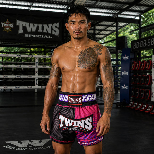 Twins Muay Thai shorts TTBL Maze – Lyserød