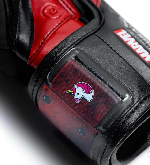Hayabusa Boxhandschuhe Deadpool – Rot/Schwarz – Boxhandschuhe