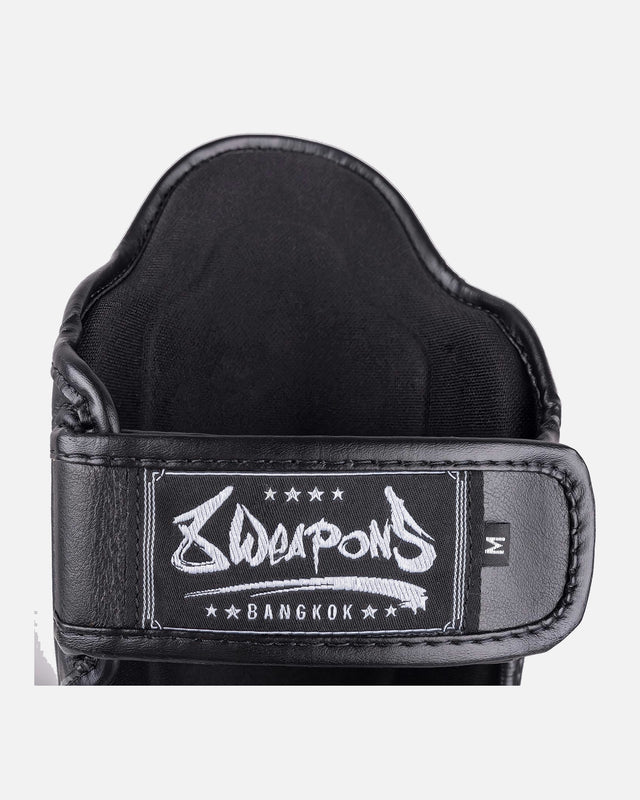 8 WEAPONS Shin guards Bangkok – Black