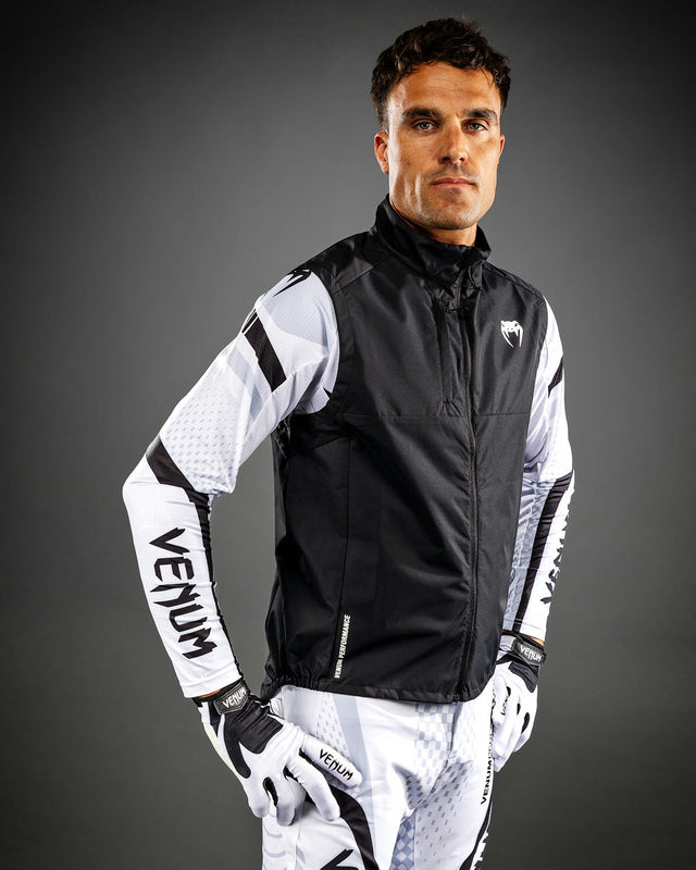 Chaleco sin mangas Venum MX Basics – Negro/Blanco
