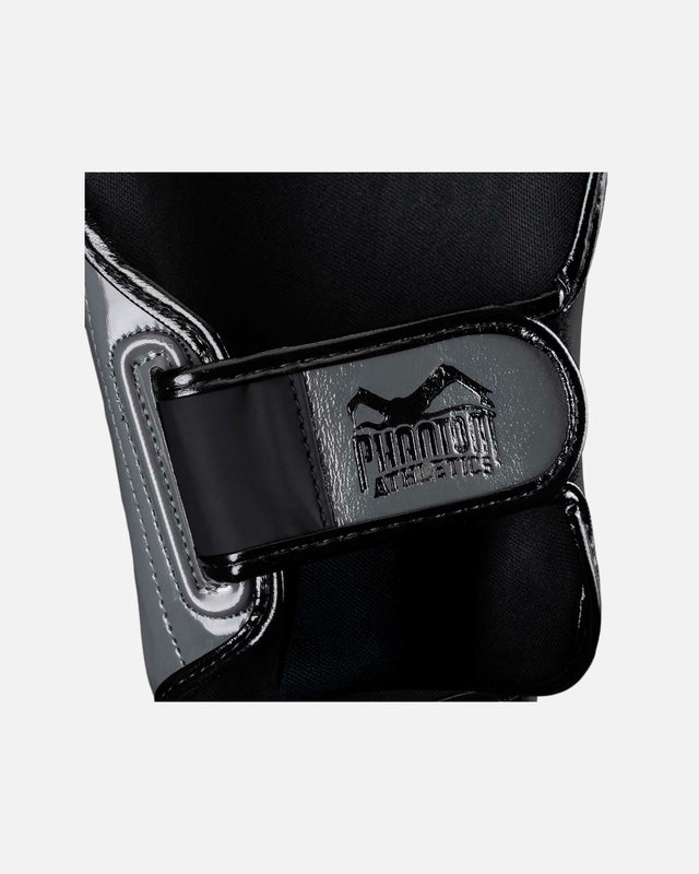 Ochraniacze na piszczele Phantom Athletics APEX Striking – Czarne/Szare